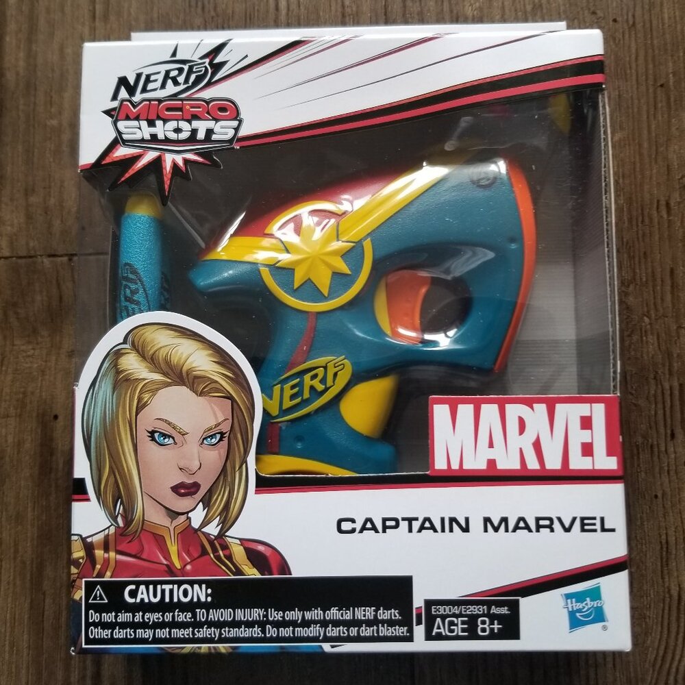Marvel NERF Micro Shots Blaster & Darts (Captain Marvel)